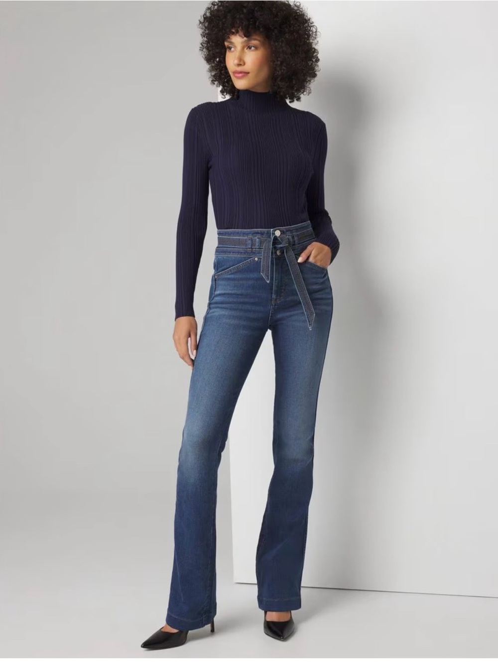 Extra High-Rise Everyday Soft Denim Belted Trapunto Flare Jeans Size 8
